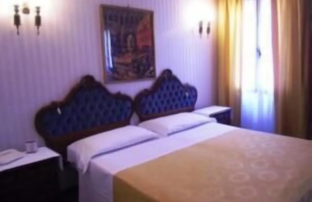 Hotel Leonardo-1